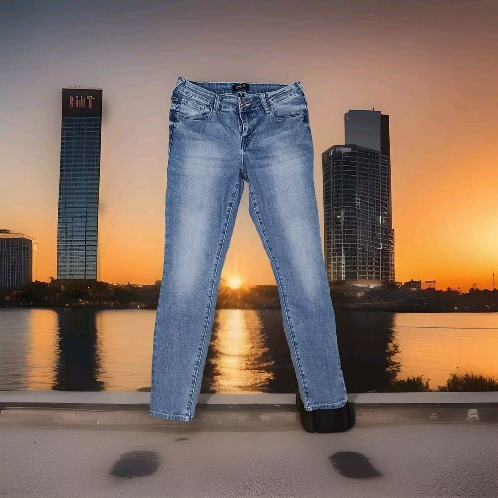 True Religion Jeans Blue Womens Size 26 27x27 Fit Jennie Curvy Skinny Stretch EU